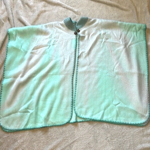 Soft Llama Wool Poncho Cape Coat Jacket Boho Festival Handwoven Aqua/Teal OSFM - Picture 1 of 10